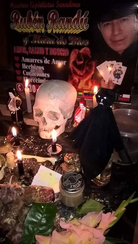 Altar calavera velas ritual